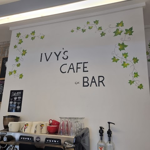 Ivy's Cafe & Bar