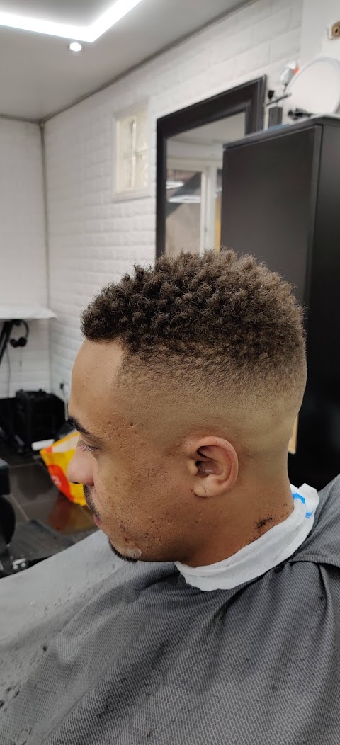 Fade Fabric Barbers