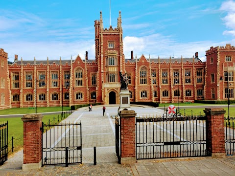 Queen's University Belfast - School of Law