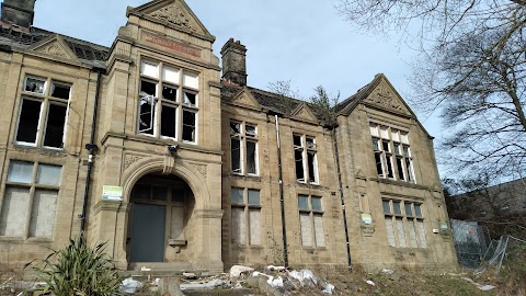 OLD BATLEY DISTRICT HOSPITAL