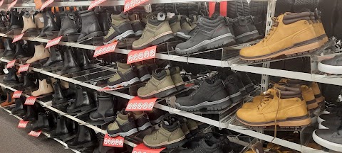 Wynsors World of Shoes