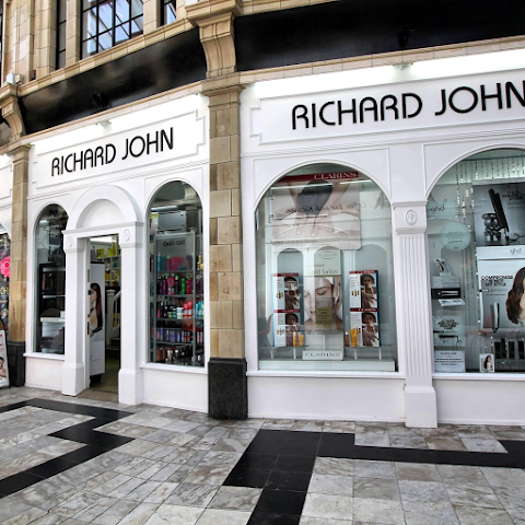 Richard John Hair & Beauty