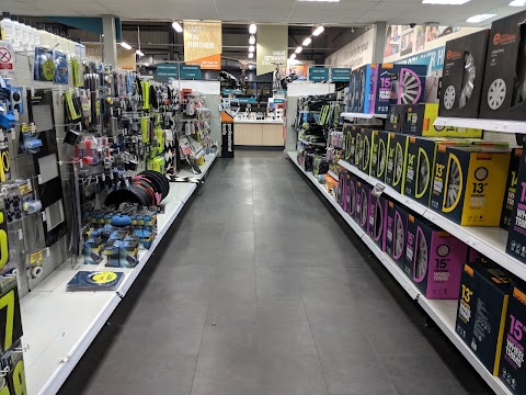 Halfords - Loughborough