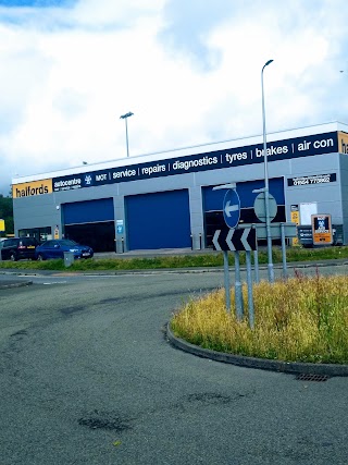 Halfords Autocentre Llanelli