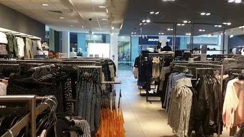 H&M