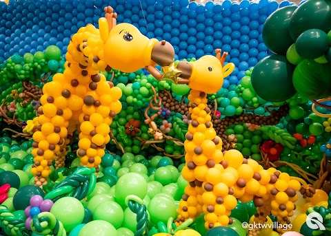 Artistic Balloon Decor