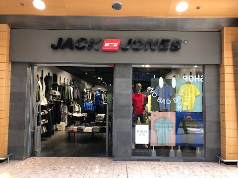 JACK & JONES