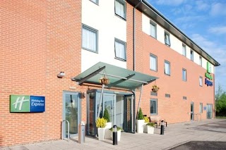 Holiday Inn Express Bedford, an IHG Hotel