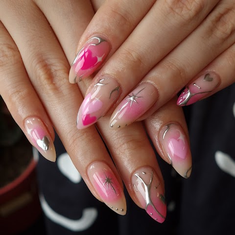 Idle Hands Nail Studio