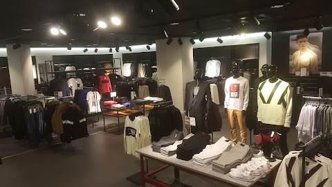 H&M