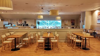 M&S Cafe