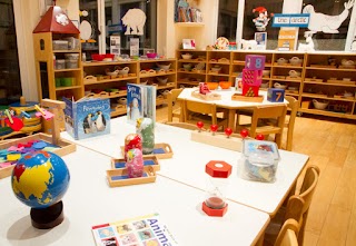 Deepdales Montessori