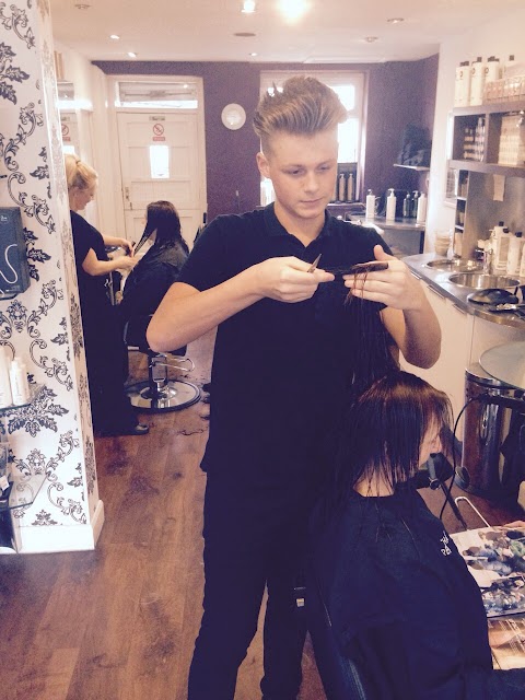 Darren Michael Hairdressing