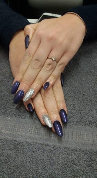 4th Image Unisex Hair, Nail &Beauty Salon