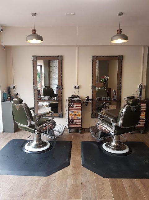 The barbershop wotton