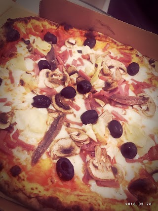 WOOD OVEN PIZZERIA