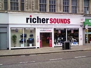 Richer Sounds, Hull