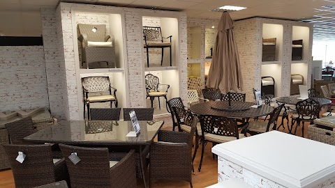 RW Garden Furniture Gallery Bray