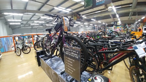 Halfords - Burton on Trent