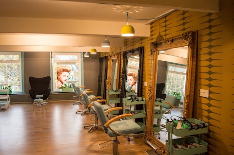 Crowded House Hair, Nails & Beauty Salon