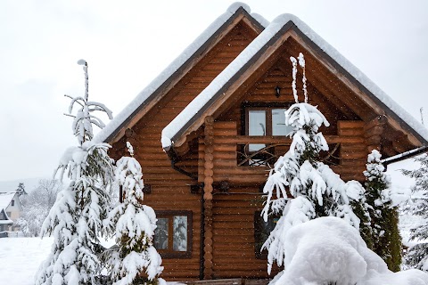 Mayak Chalet Resort Mykulychyn