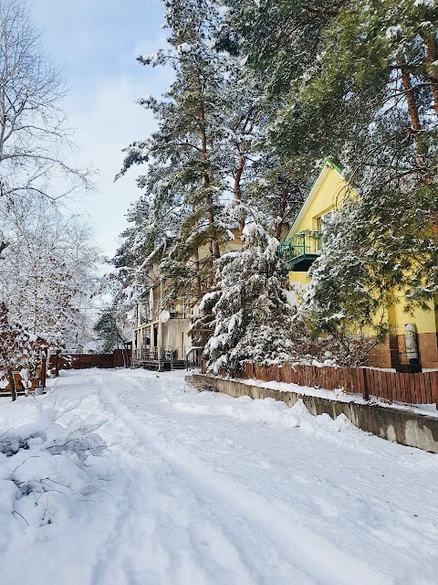 База Зелений Вогник