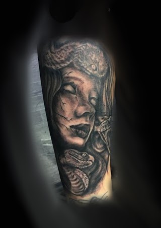 Raw Image Tattoo Studio