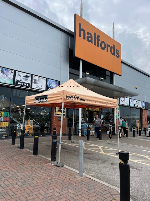 Halfords - Cortonwood