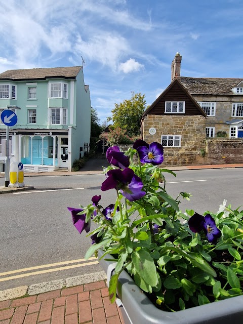 Cuckfield Corner House Cafe