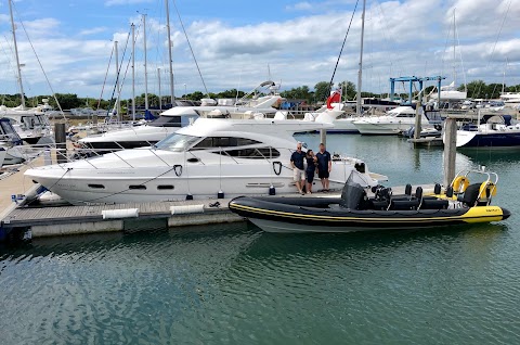 Oceanique Boat Charter