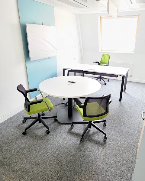 Office furniture- Moves & changes consultancy. The Vista Group UK. LONDON & U.K