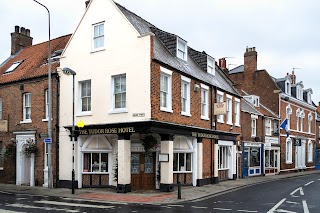 The Tudor Rose Hotel