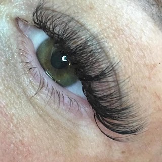 Dermaplaning | Russian Lashes | Brow Lamination | Incetant Tan and Beauty