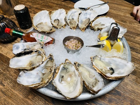 White Horse Oyster & Seafood Bar