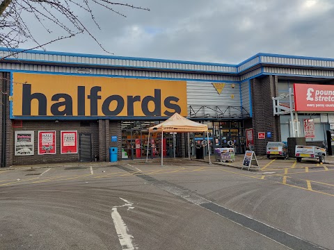 Halfords - Dewsbury