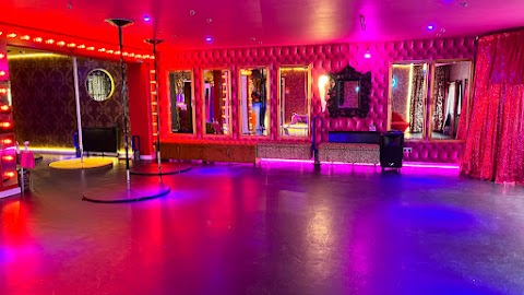 Bodybarre Studio. Pole Dance Fitness + Aerial Circus Classes + Burlesque Shows + Coffee Shop