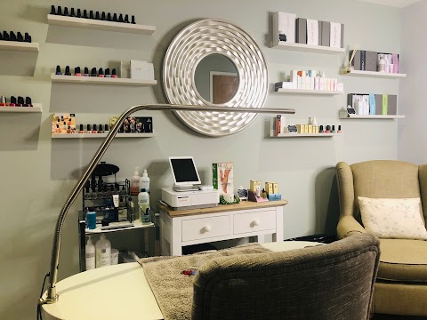 Hidden Gem Beauty Studio