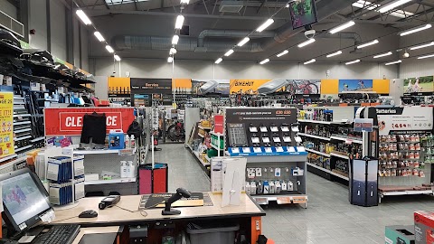 Halfords - Uckfield