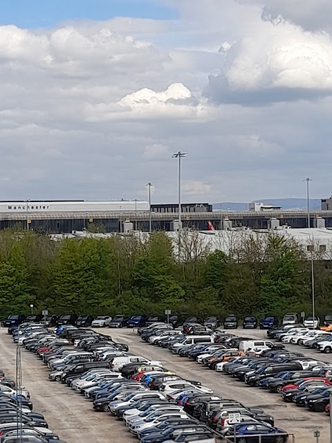 Premier Inn Manchester Airport Runger Lane South