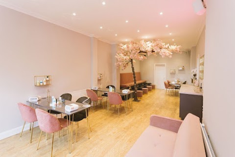 Avenue Nails & Beauty Salon