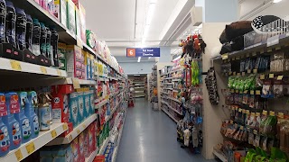 B&M Store