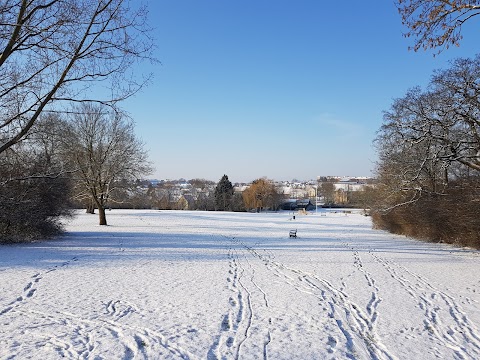 Central Park (Harold Hill)