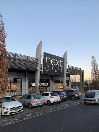 Next Outlet