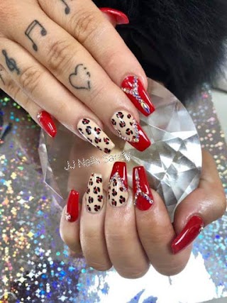 JJ Nails