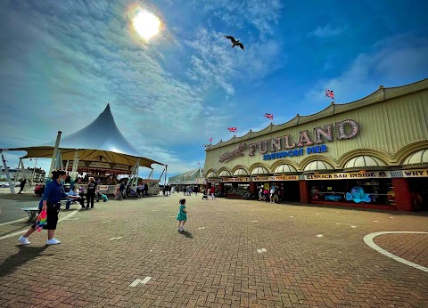 Silcock's Funland & Pier