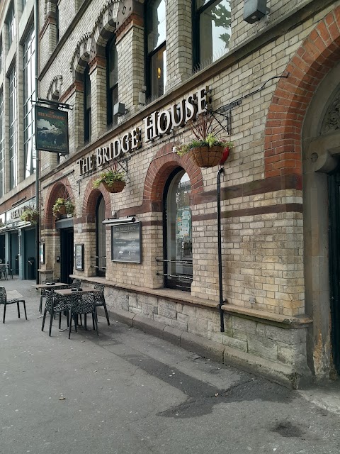 The Bridge House - JD Wetherspoon