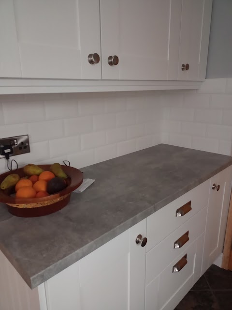 R & R Fitted Kitchens
