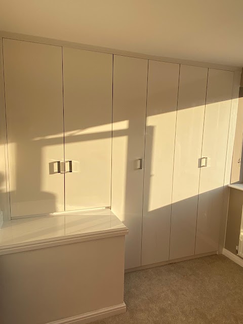 Luxury Fitted Wardrobes & Kitchens (LFW)
