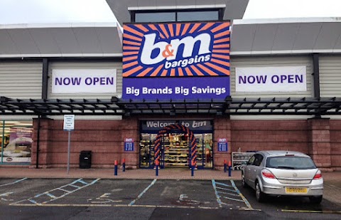 B&M Store