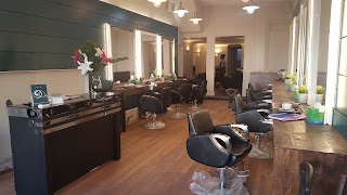 GNJ Hairstudio